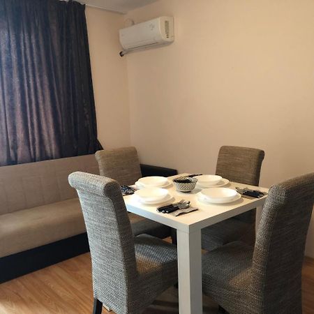 Palace De Luxe Apartments Pomorie Eksteriør billede
