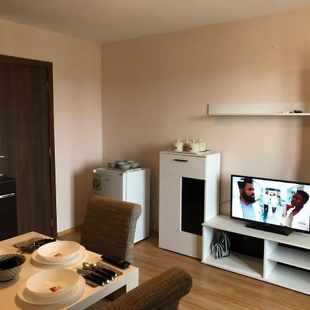 Palace De Luxe Apartments Pomorie Eksteriør billede