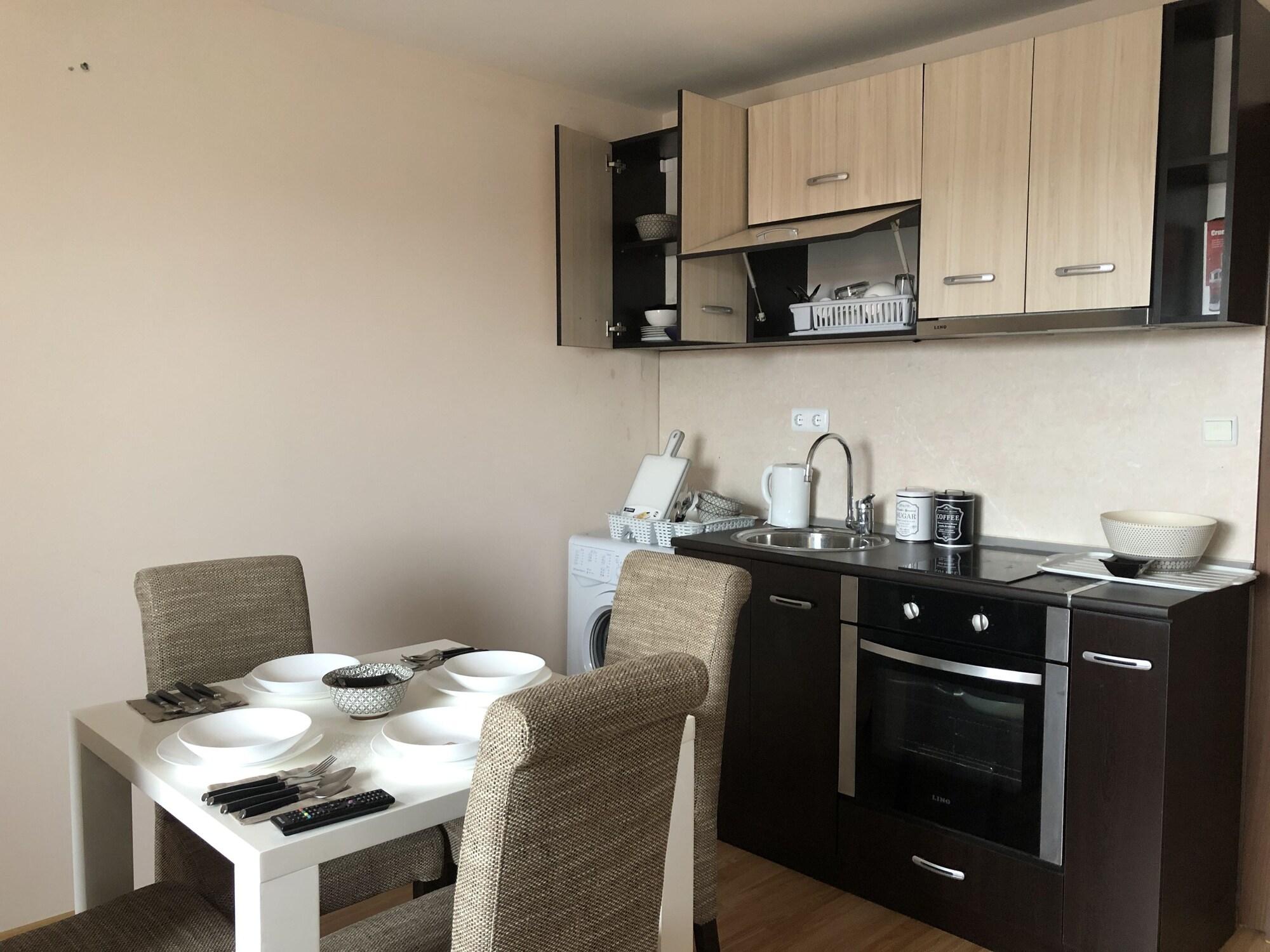Palace De Luxe Apartments Pomorie Eksteriør billede