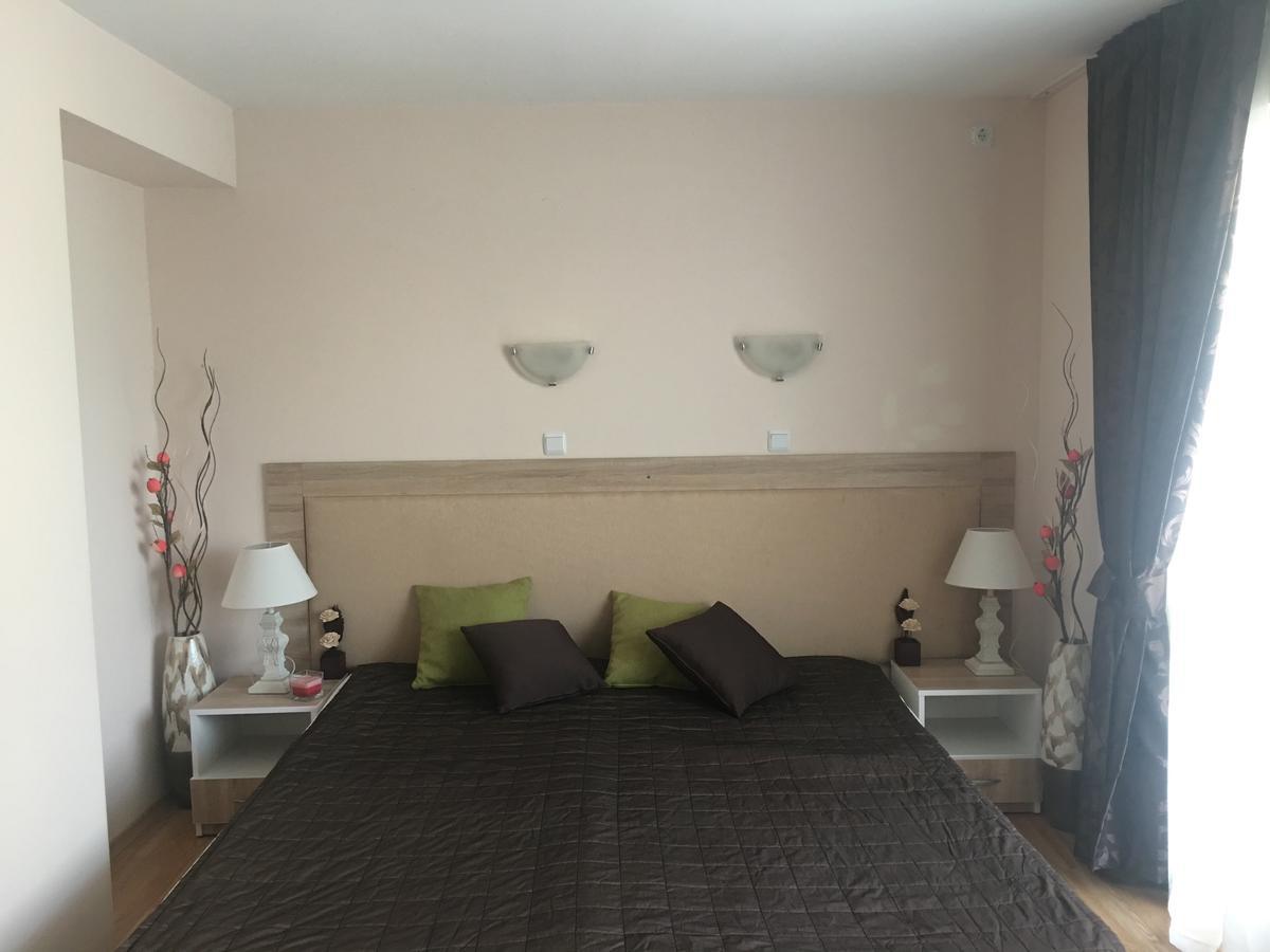 Palace De Luxe Apartments Pomorie Eksteriør billede