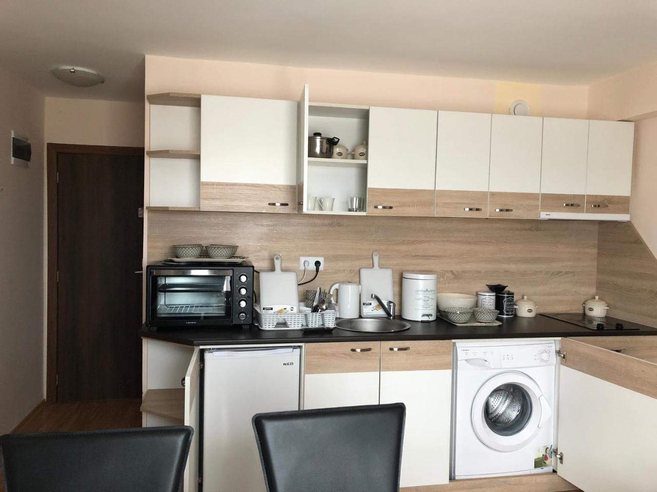 Palace De Luxe Apartments Pomorie Eksteriør billede