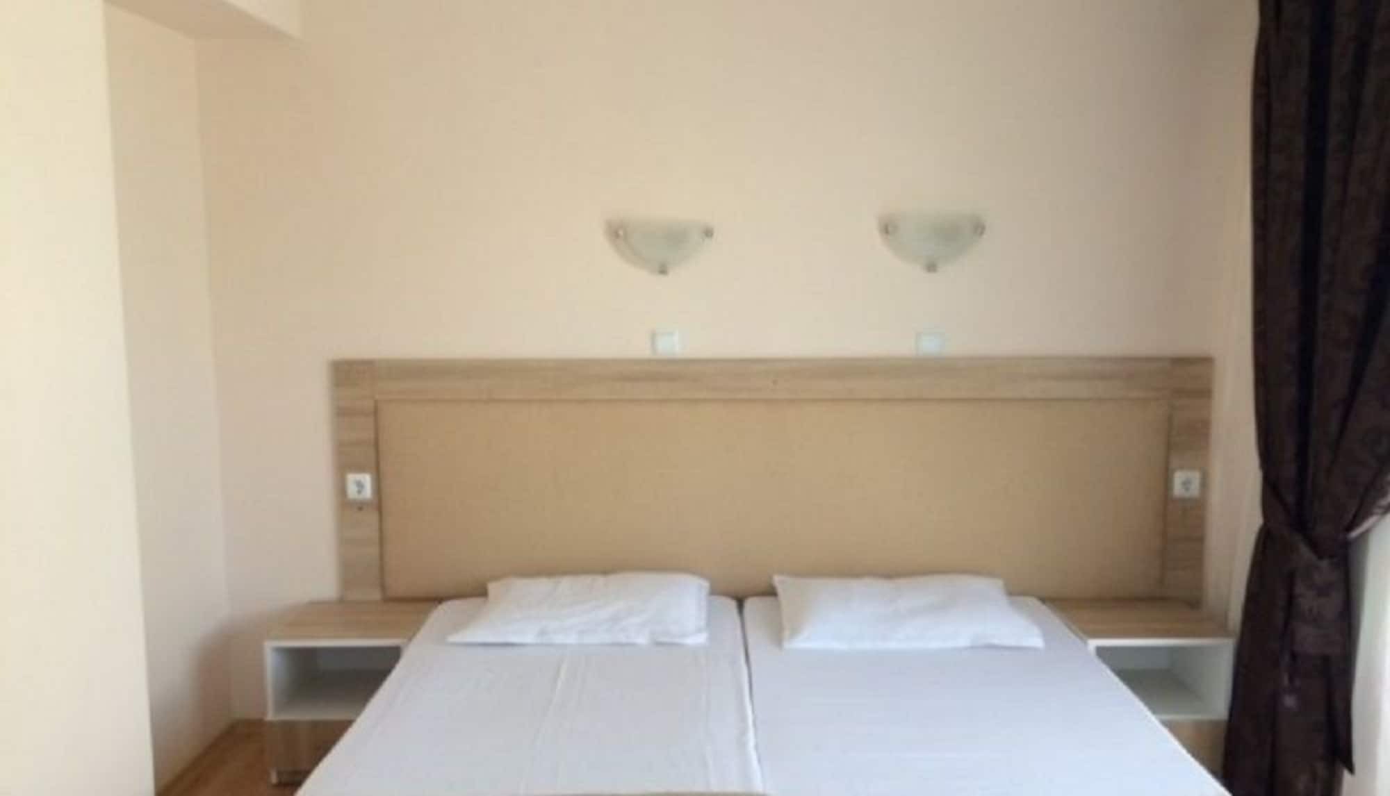 Palace De Luxe Apartments Pomorie Eksteriør billede