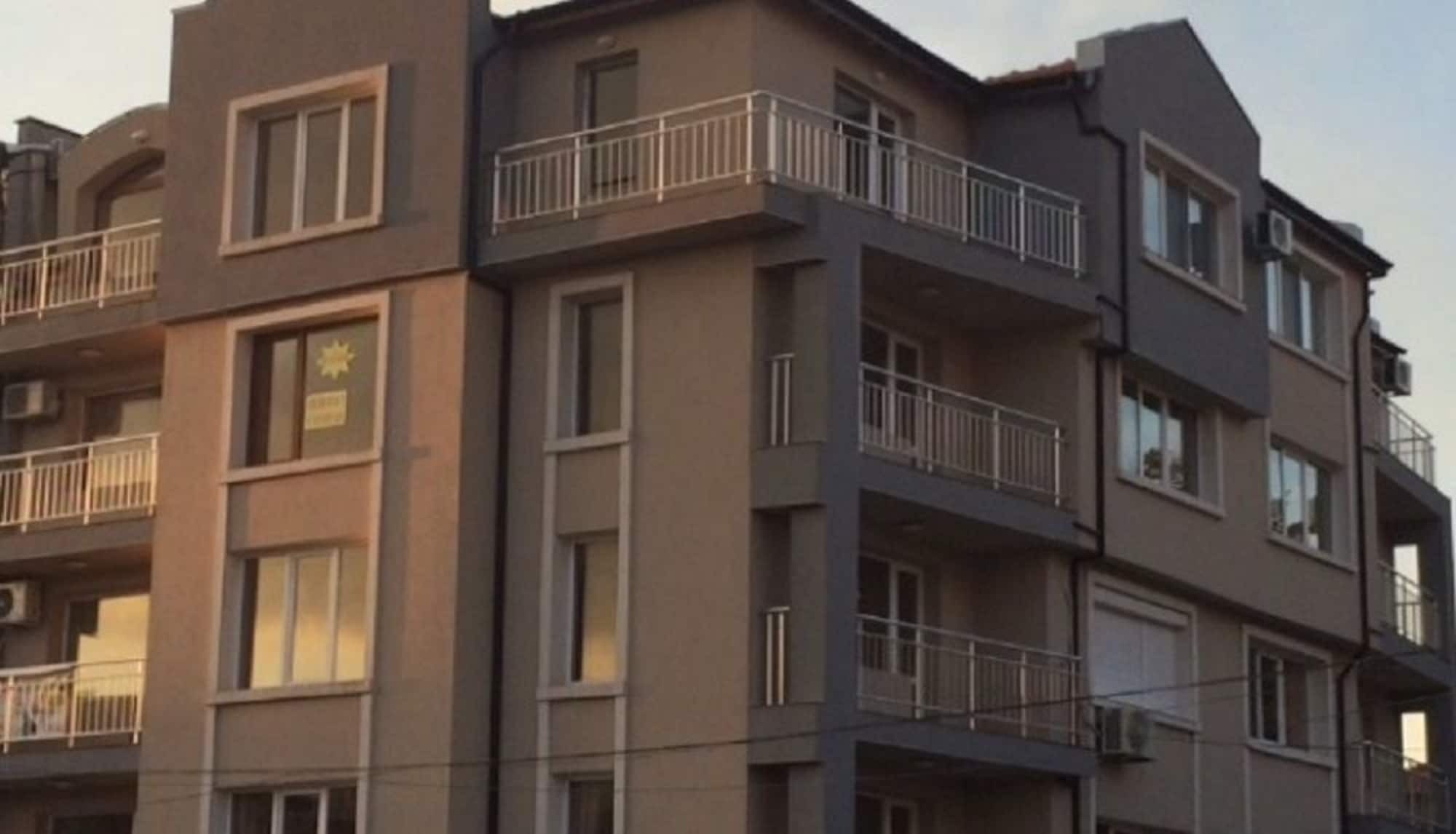 Palace De Luxe Apartments Pomorie Eksteriør billede