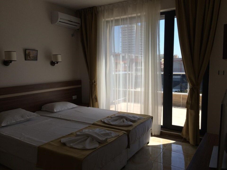 Palace De Luxe Apartments Pomorie Eksteriør billede